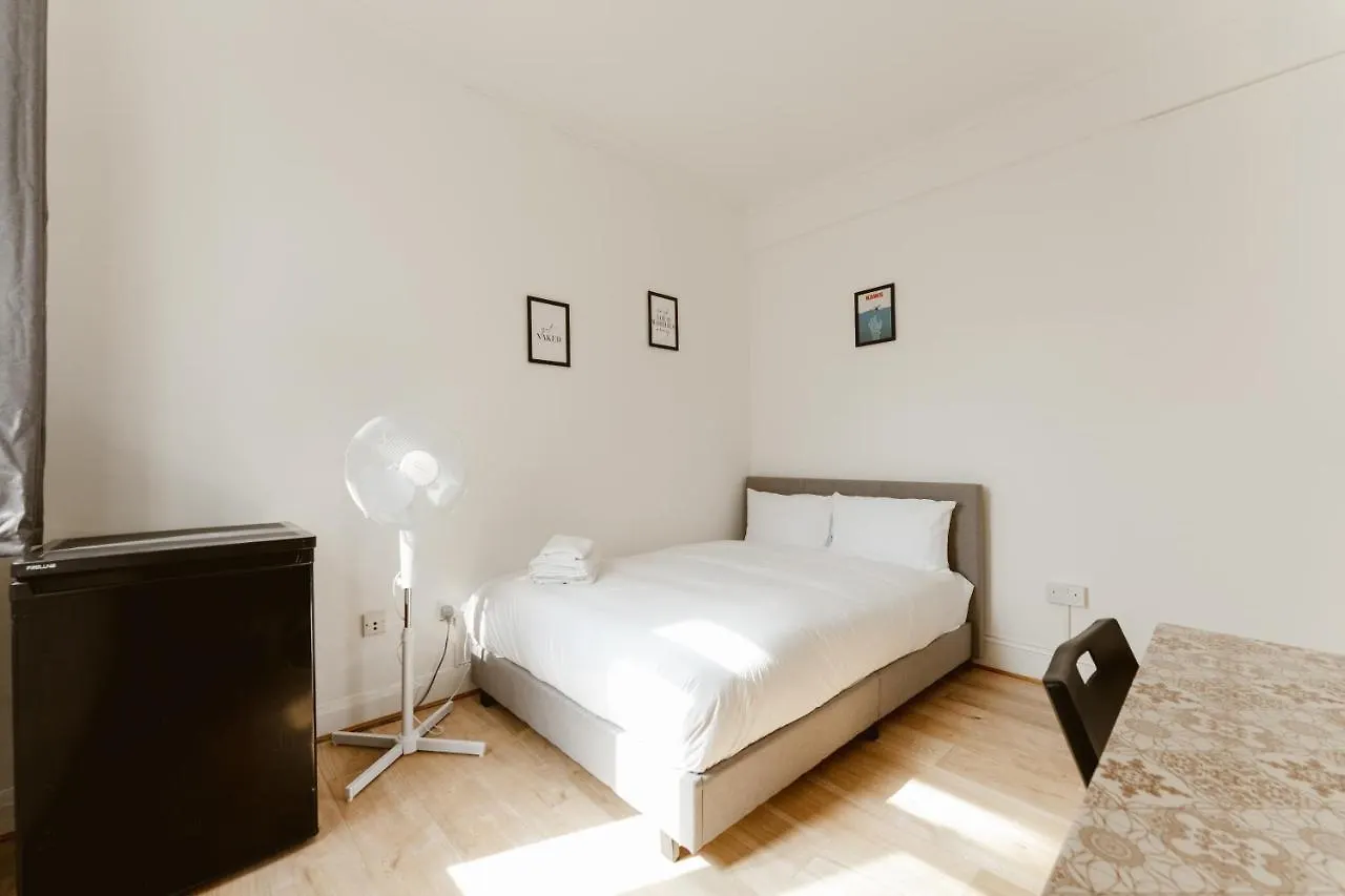 Leyton Comfy Double Rooms -50 London