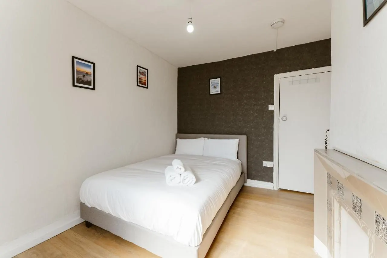Pensión Leyton Comfy Double Rooms -50 Londres