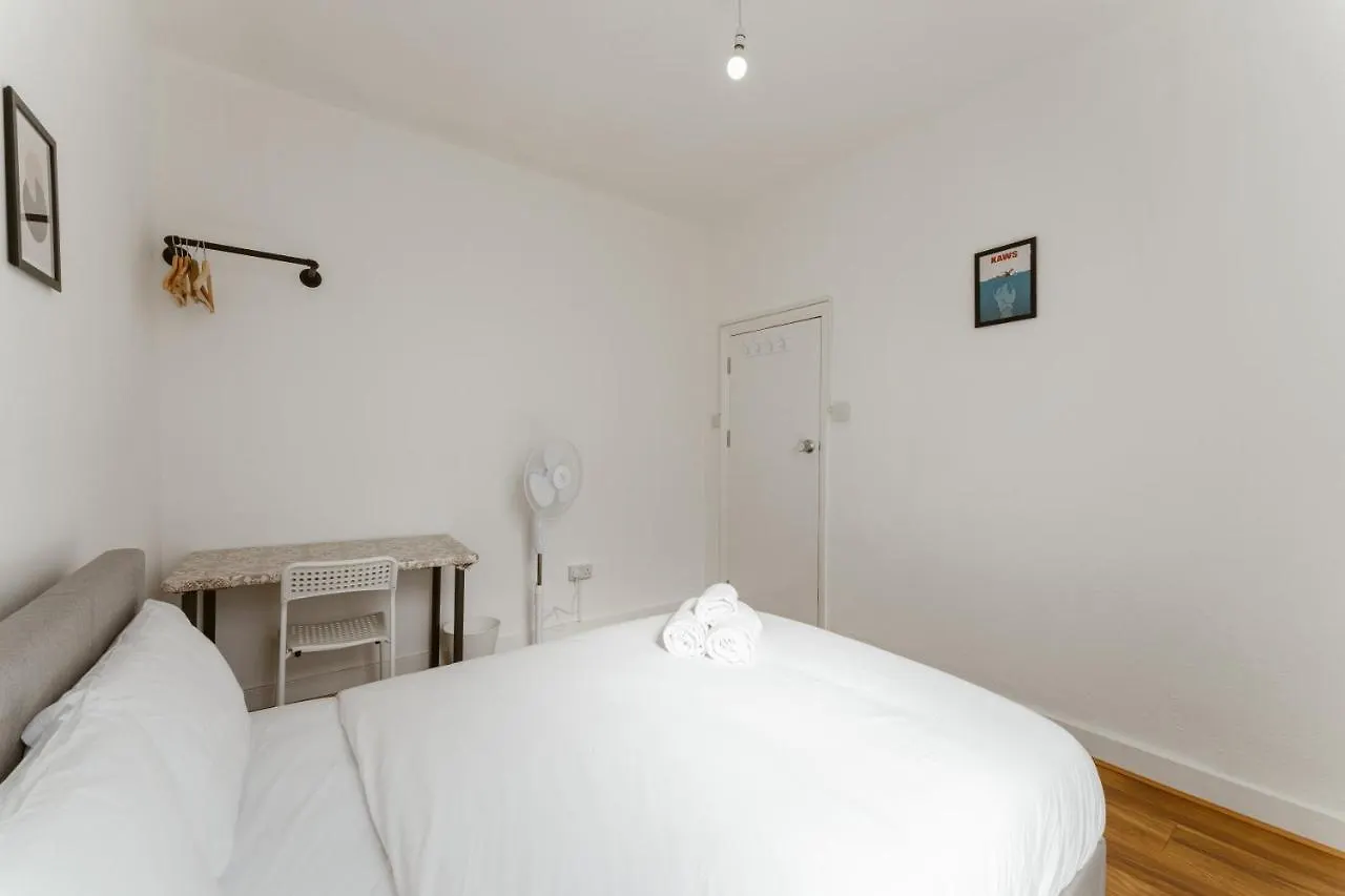 Pensión Leyton Comfy Double Rooms -50 Londres