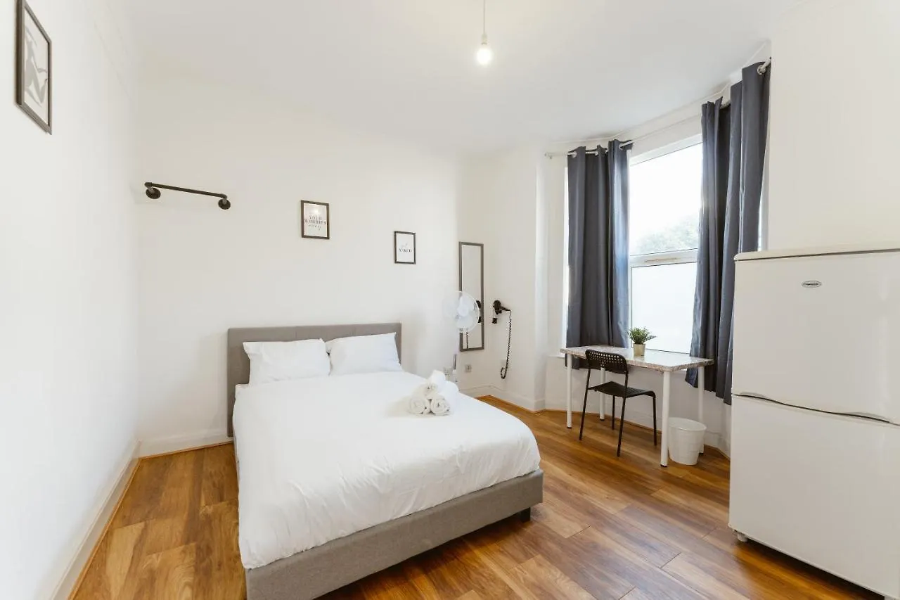 Leyton Comfy Double Rooms -50 Londres 0*,